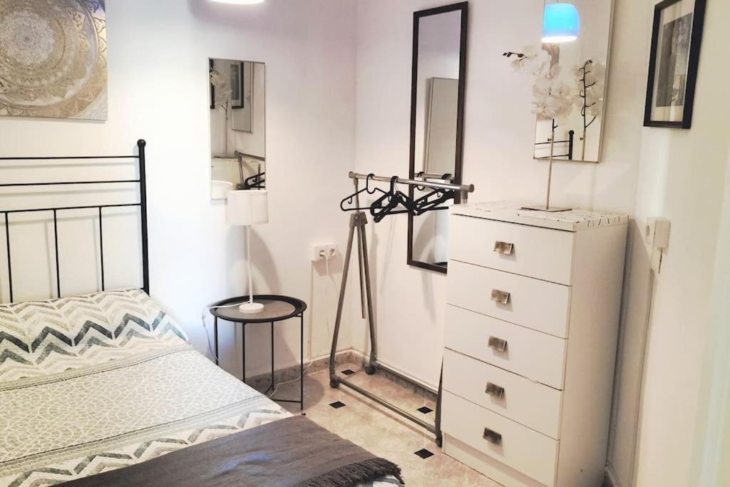 Bonito Apartamento De Dos Dormitorios En El Centro Y Calle San Miguel Torremolinos Buitenkant foto