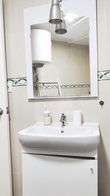 Bonito Apartamento De Dos Dormitorios En El Centro Y Calle San Miguel Torremolinos Buitenkant foto
